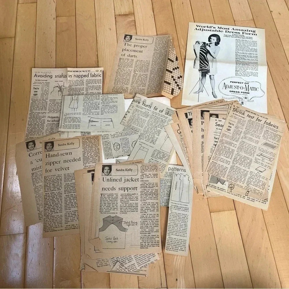 Vintage 70’s Newspaper Clippings Mixed Lot Sandra Kelly Sewing With Ads - Picture 1 of 5